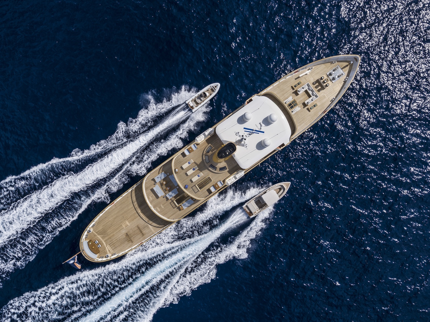 [M-CLASSIC-EXPLORER-SUPERYACHT]-13670-1.jpg