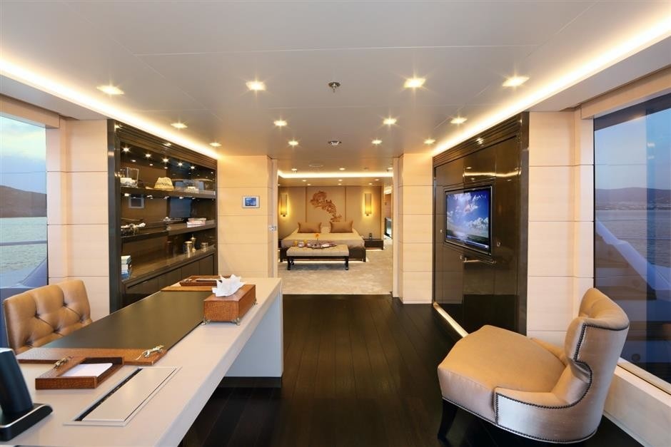 [M-CLASSIC-YACHT-BY-BENETTI]-12549-11.jpg