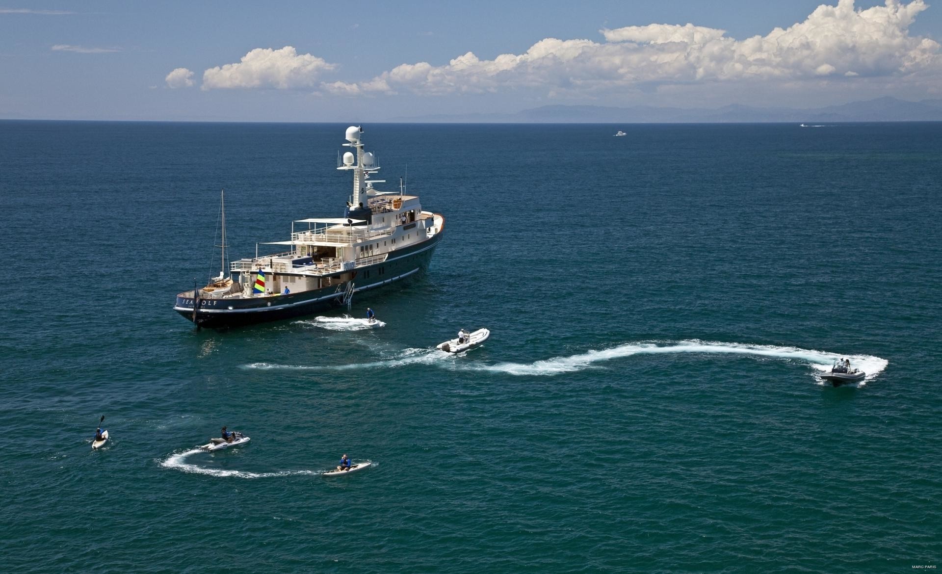 [M-CONVERTED-EXPLORER-YACHT]-14324-24.jpg