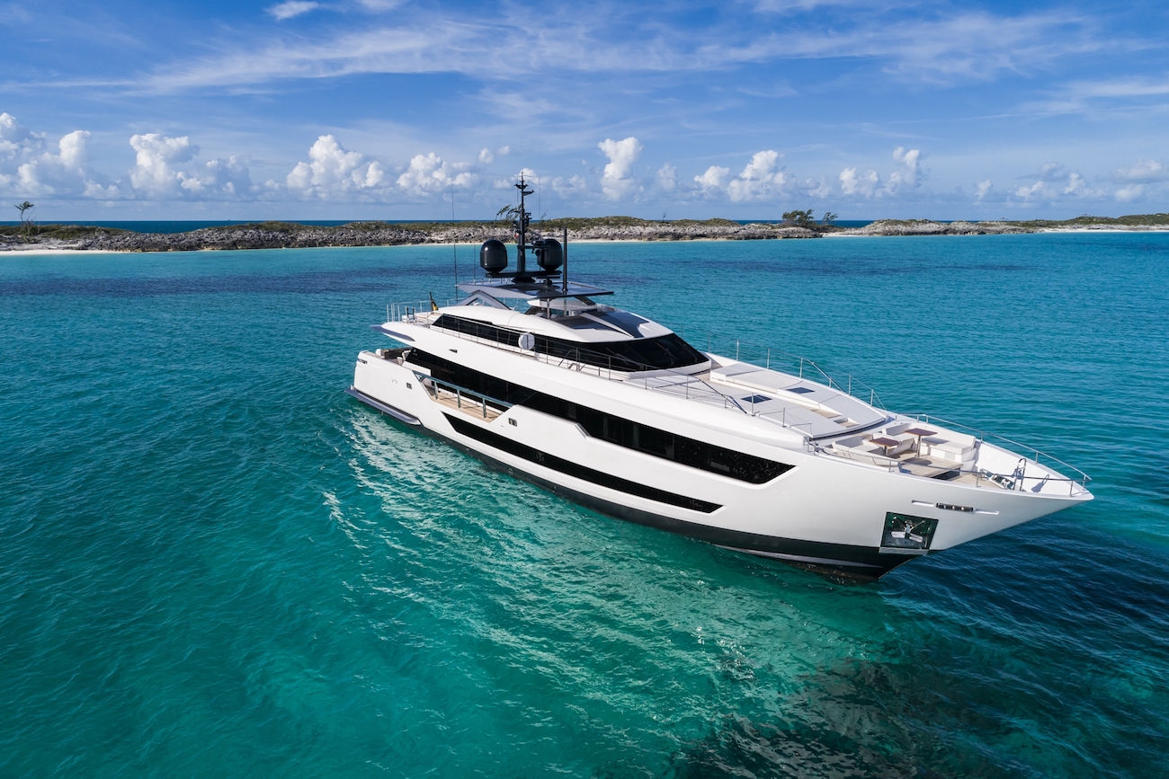 [M-CUSTOM-LINE-SUPERYACHT-BY-FERRETTI-GROUP]-12484-3.jpg