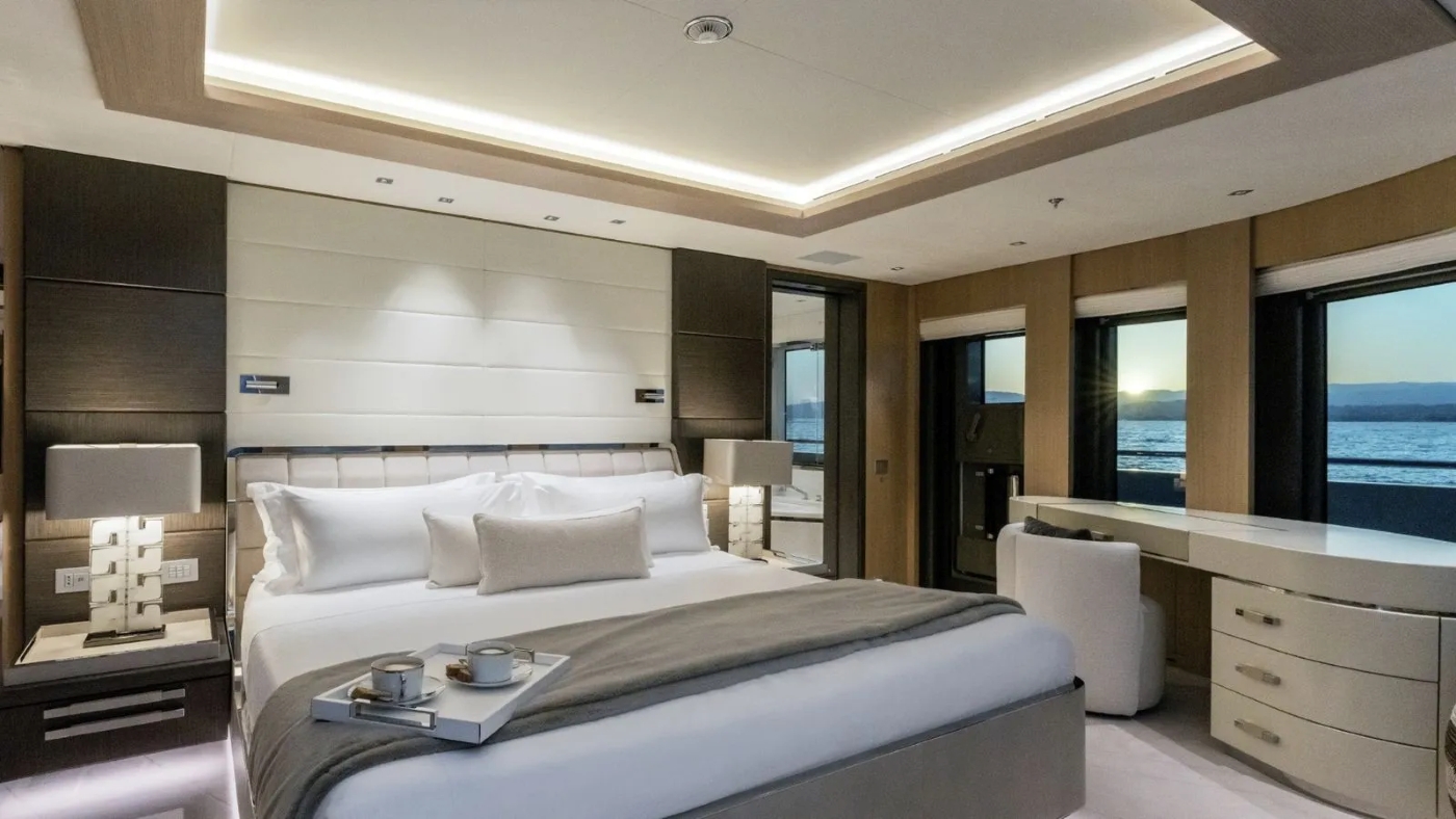 [M-CUSTOM-LUXURY-SUPERYACHT]-14330-109.jpg