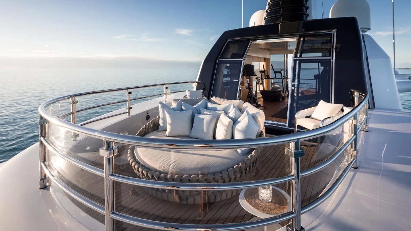 [M-CUSTOM-LUXURY-SUPERYACHT]-14330-113.jpg
