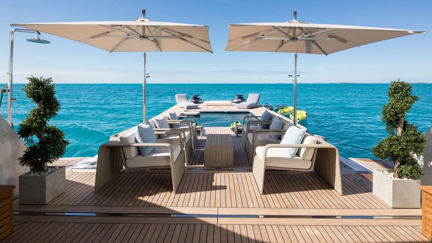 [M-CUSTOM-LUXURY-SUPERYACHT]-14330-70.jpg