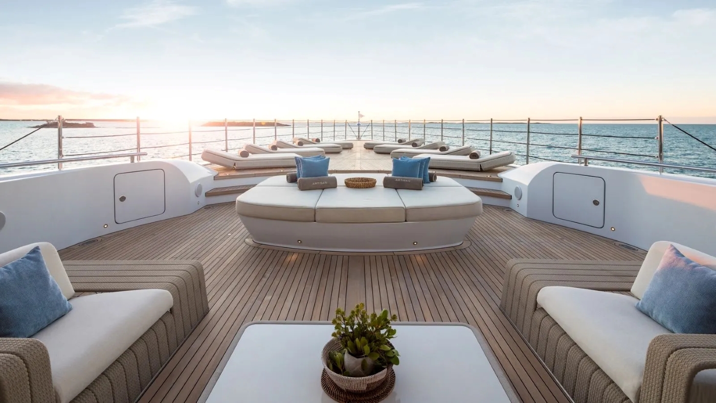 [M-CUSTOM-LUXURY-SUPERYACHT]-14330-80.jpg