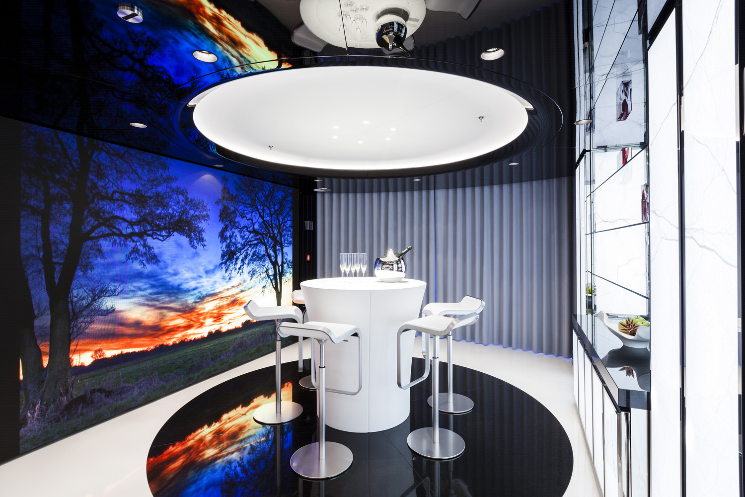 [M-CUSTOM-LUXURY-YACHT-BY-HEESEN]-12008-14.jpg