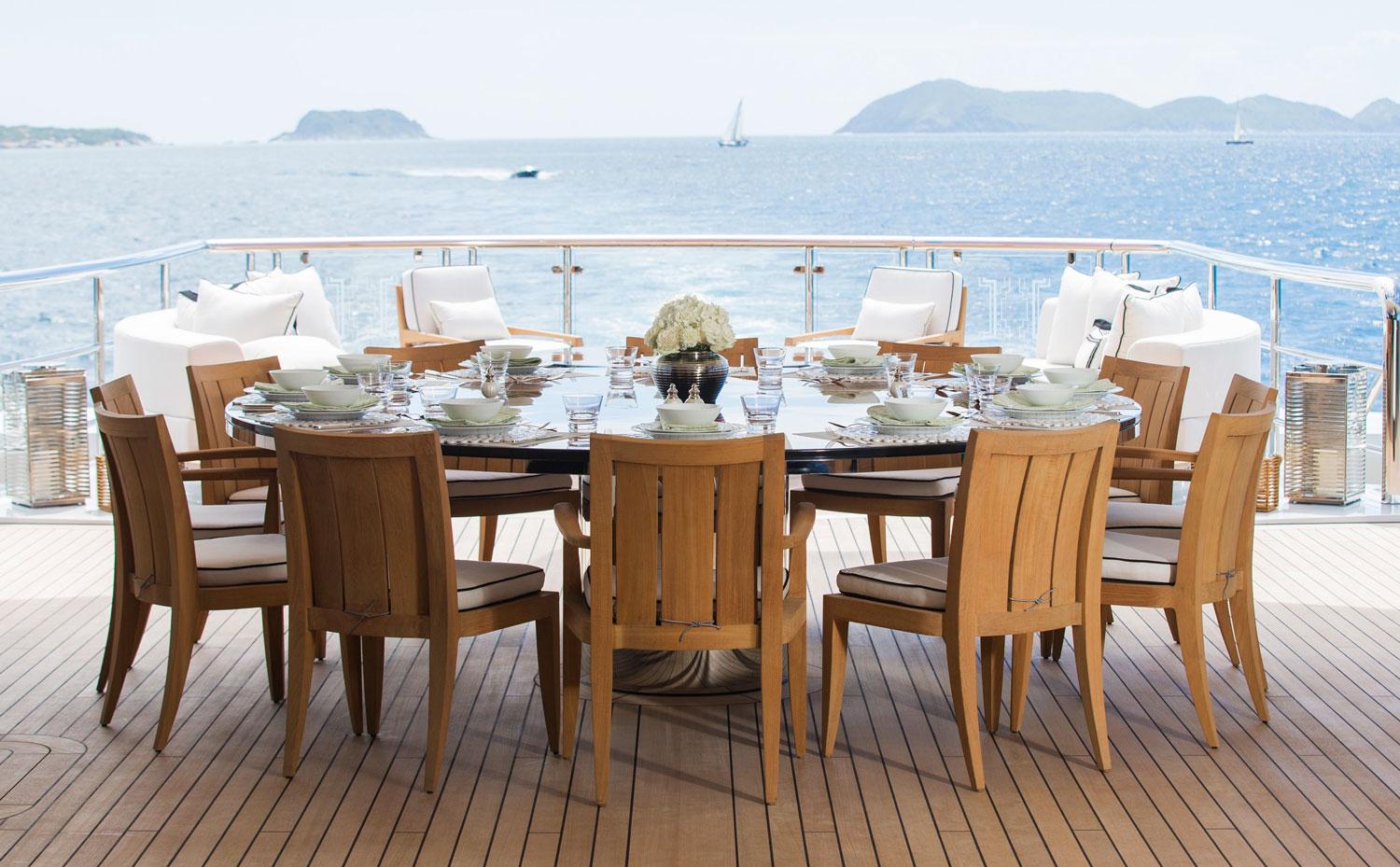 [M-CUSTOM-MEGA-YACHT-BY-LURSSEN]-12391-3.jpg