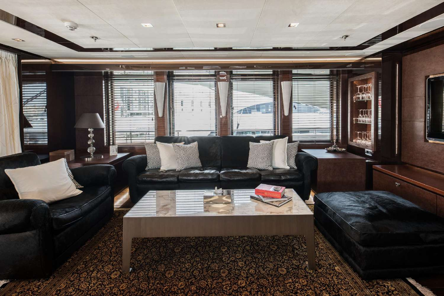 [M-CUSTOM-SUPERYACHT]-14331-10.png