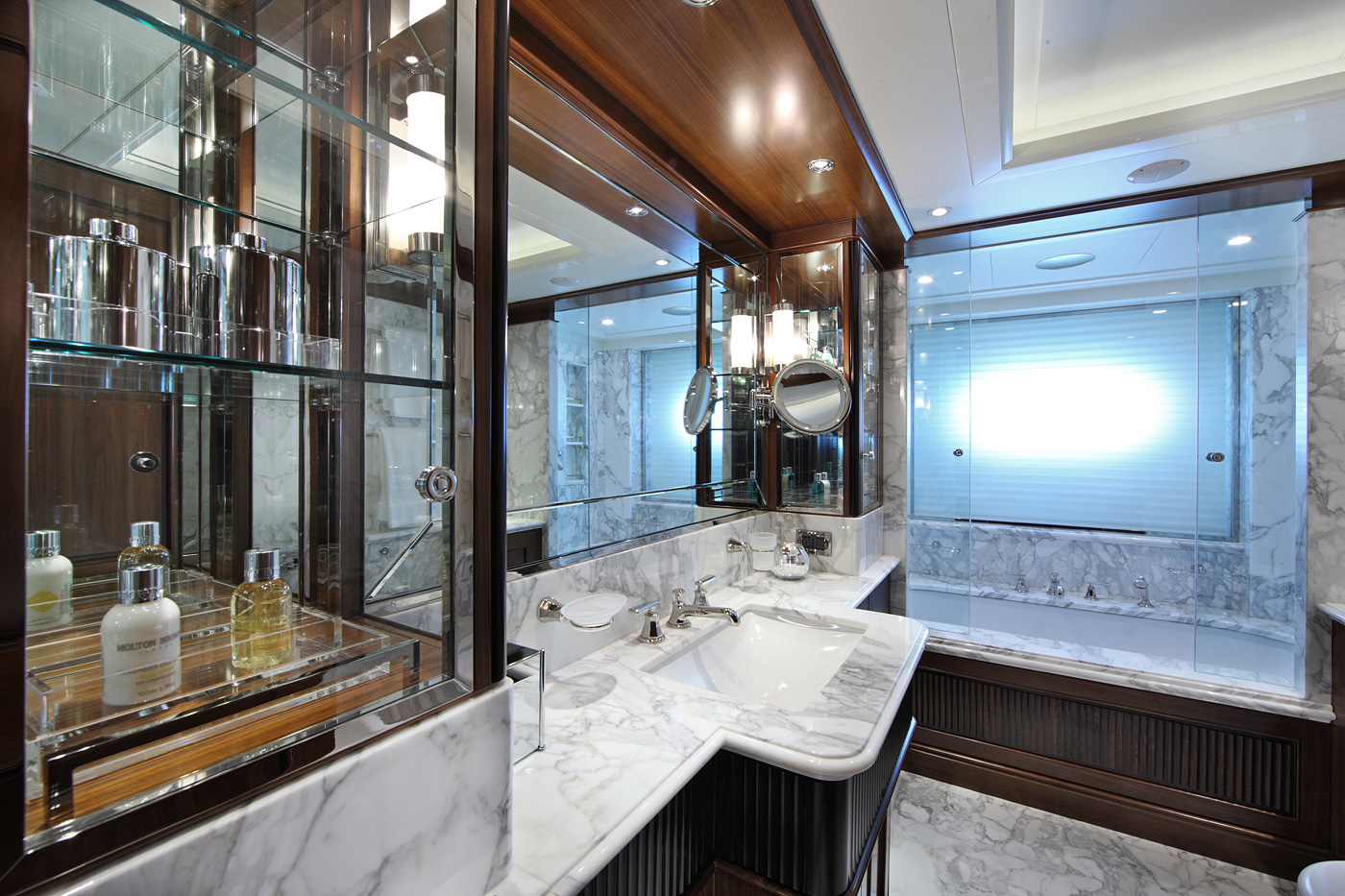 [M-CUSTOM-SUPERYACHT--BY-BENETTI]-11614-1.jpg