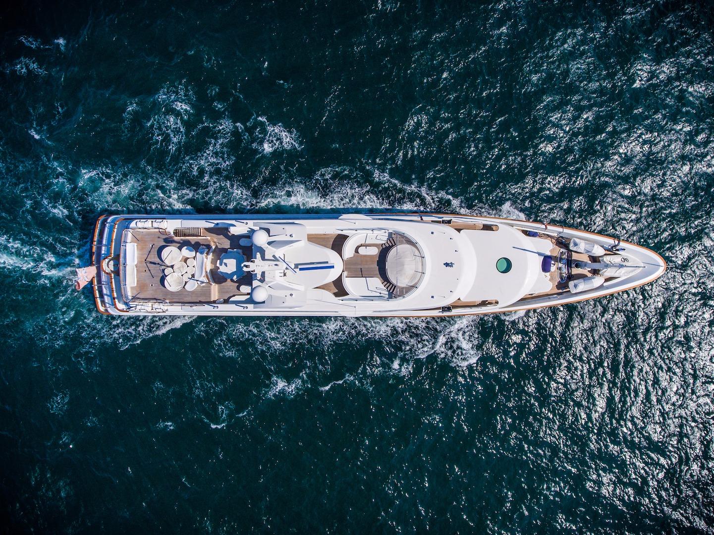 [M-CUSTOM-SUPERYACHT--BY-BENETTI]-11622-5.jpg
