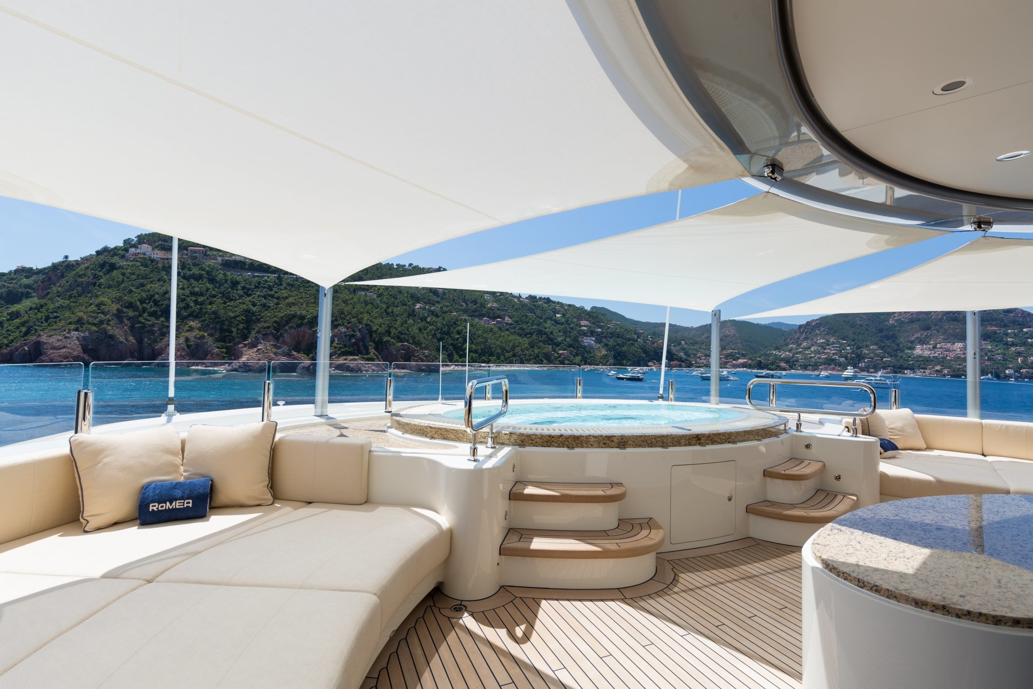 [M-CUSTOM-SUPERYACHT-BY-ABEKING-UND-RASMUSSEN]-11704-1.jpg