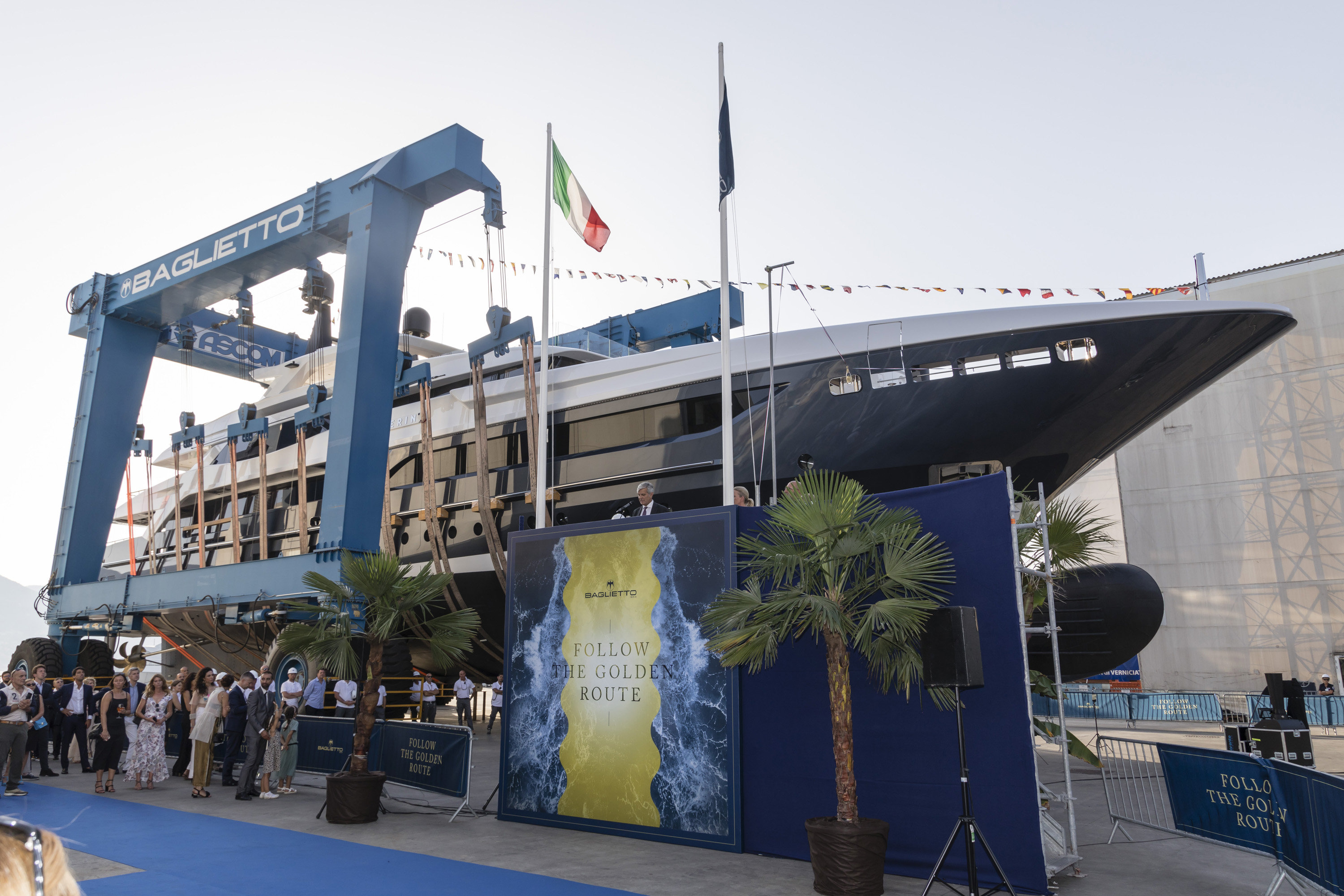 [M-CUSTOM-SUPERYACHT-BY-BAGLIETTO]-13045-8.jpg