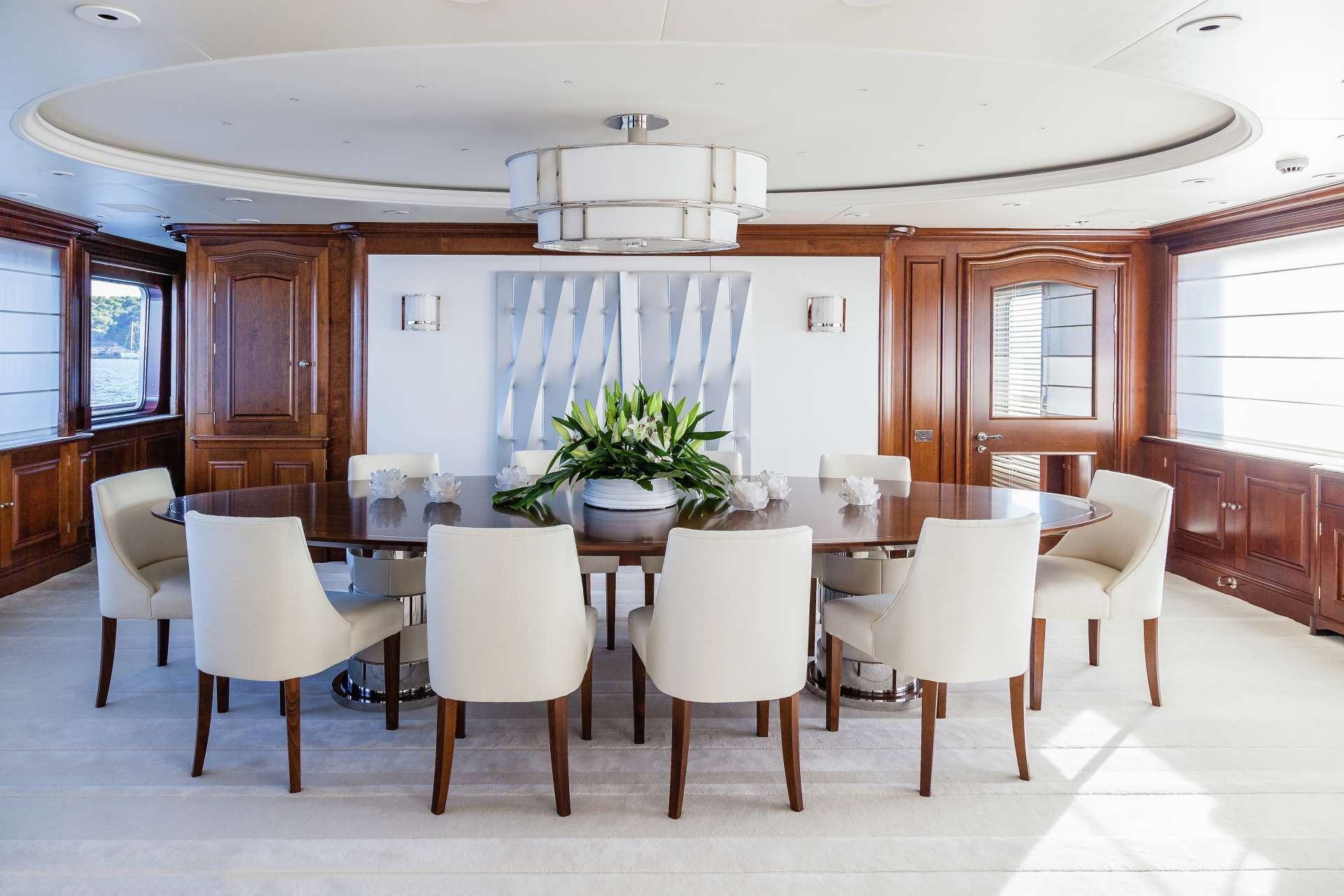 [M-CUSTOM-SUPERYACHT-BY-FEADSHIP]-11775-11.jpg