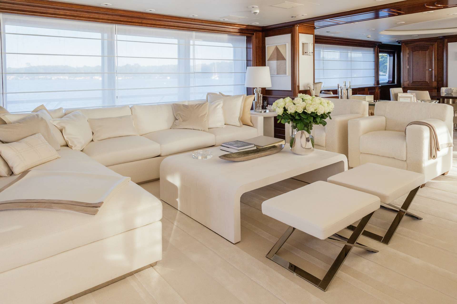 [M-CUSTOM-SUPERYACHT-BY-FEADSHIP]-11775-12.jpg