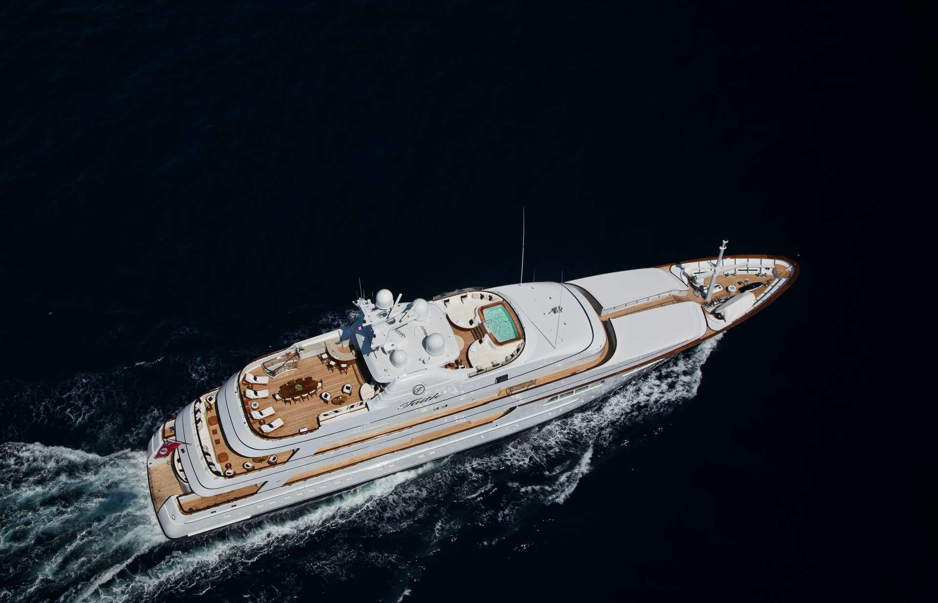 [M-CUSTOM-SUPERYACHT-BY-FEADSHIP]-11775-5.jpg