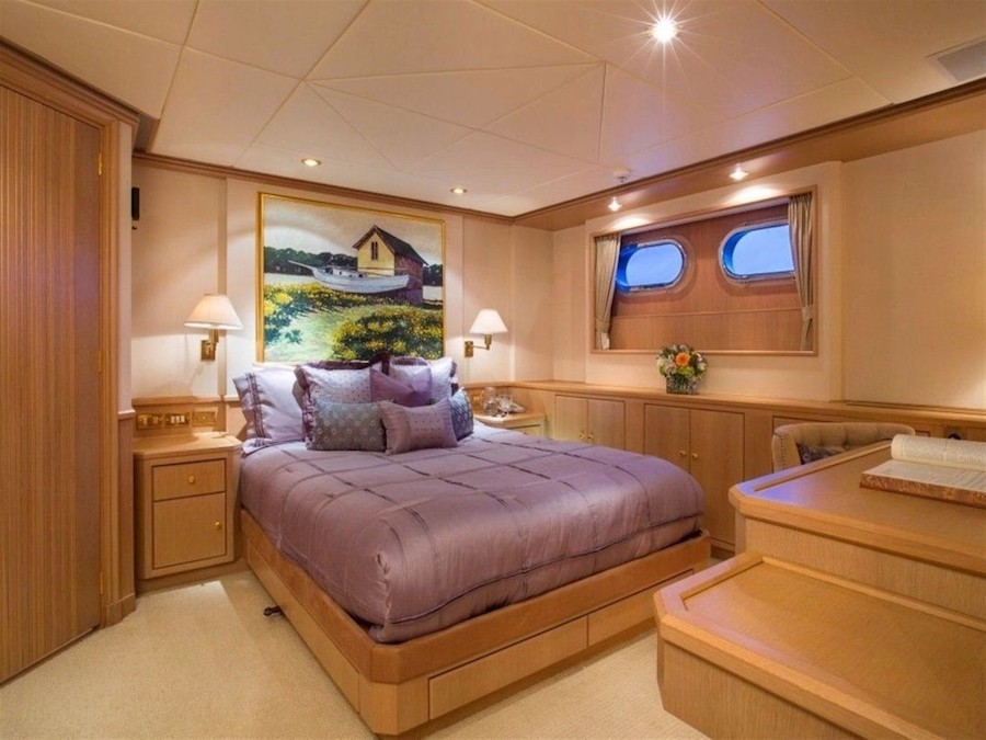 [M-CUSTOM-SUPERYACHT-BY-FEADSHIP]-11782-19.jpg