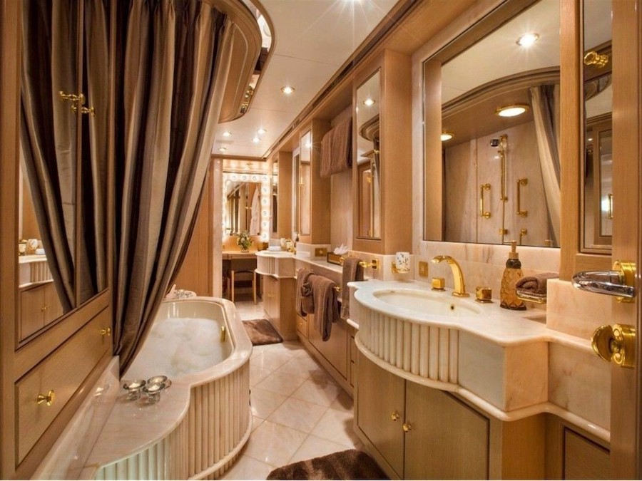 [M-CUSTOM-SUPERYACHT-BY-FEADSHIP]-11782-22.jpg