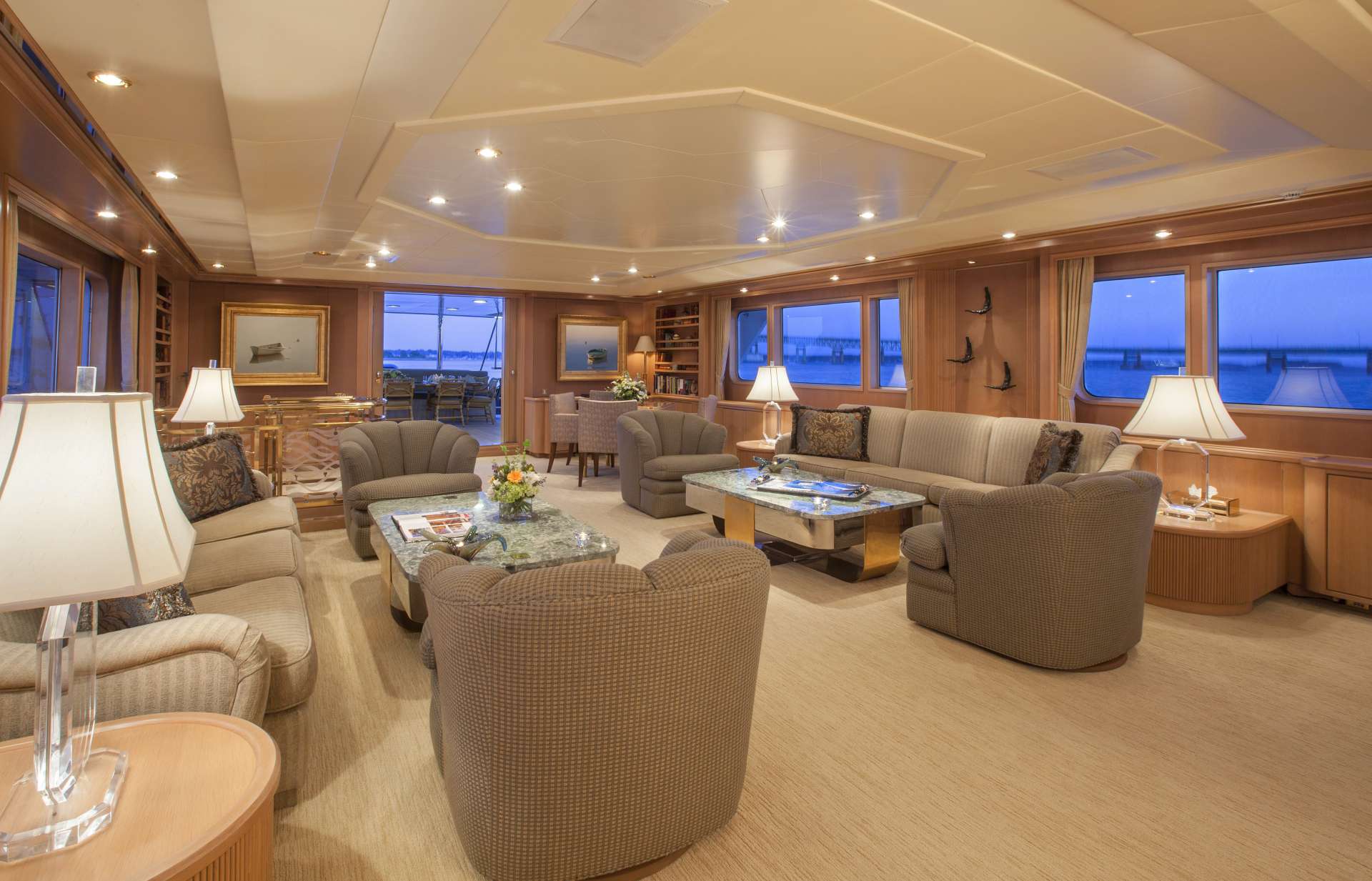 [M-CUSTOM-SUPERYACHT-BY-FEADSHIP]-11782-9.jpg
