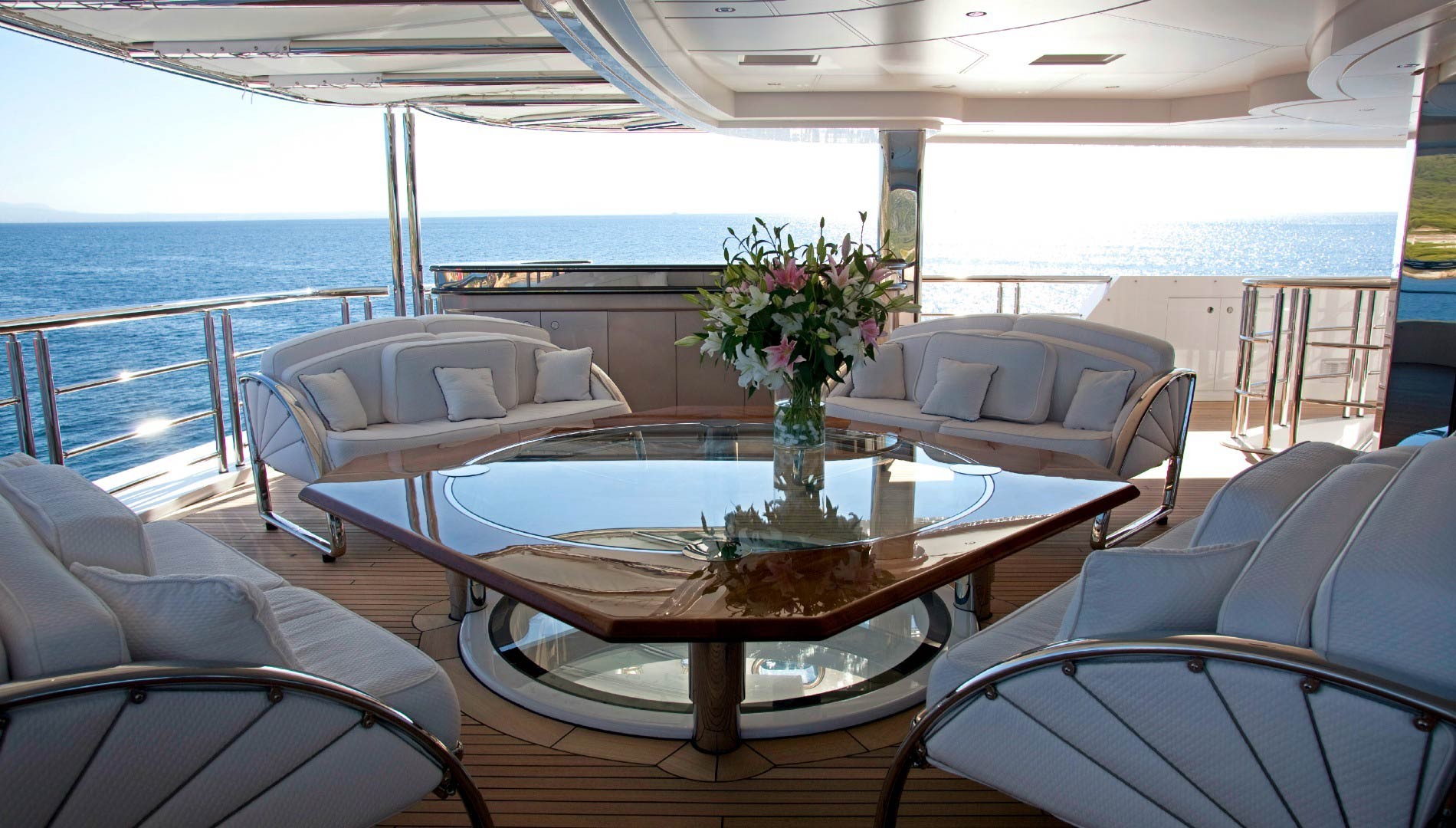 [M-CUSTOM-SUPERYACHT-BY-NOBISKRUG]-11818-8.jpg