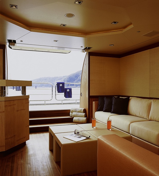 [M-CUSTOM-SUPERYACHT-BY-NOBISKRUG]-11819-20.jpg
