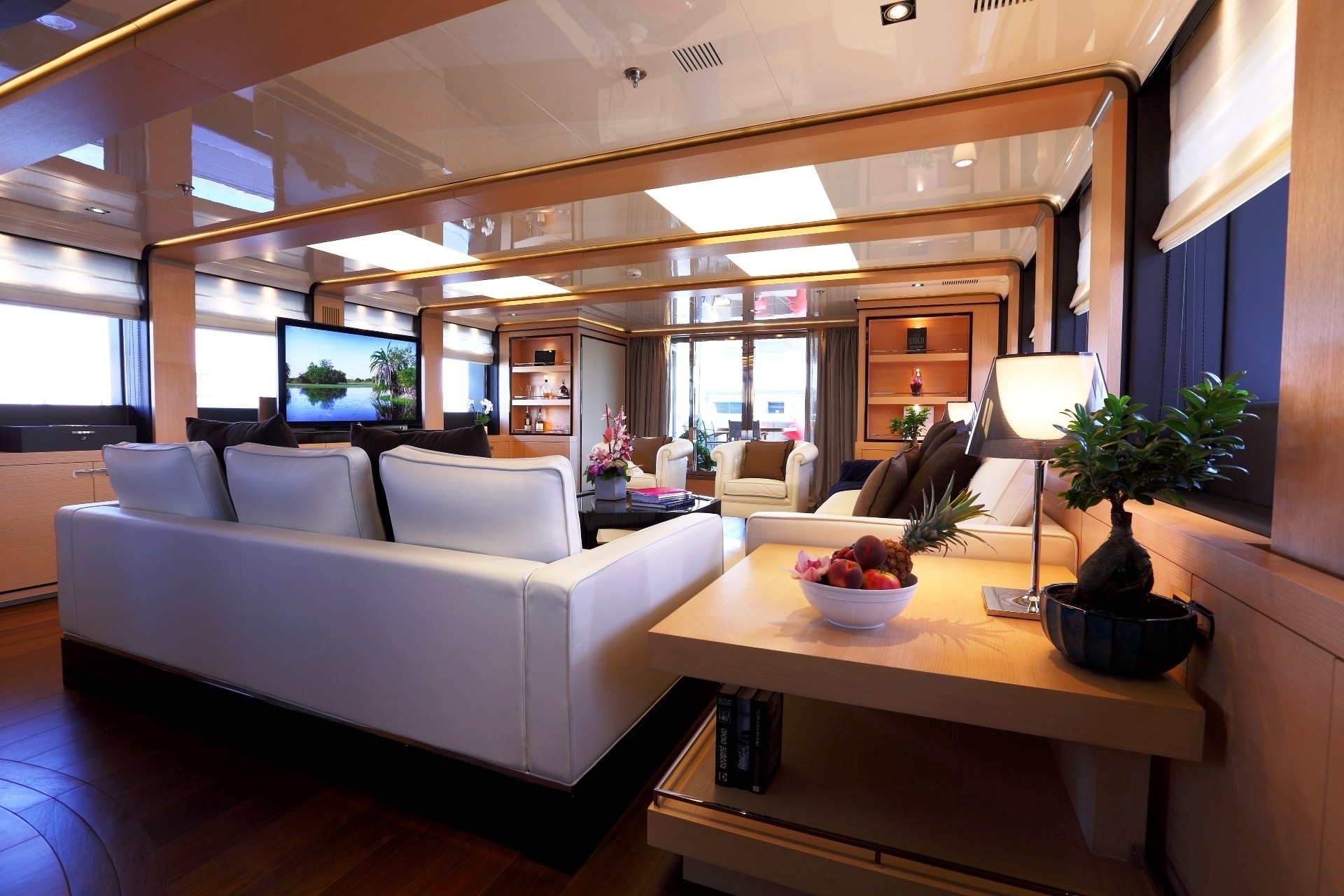 [M-CUSTOM-SUPERYACHT-BY-ROSSINAVI]-12305-9.jpg