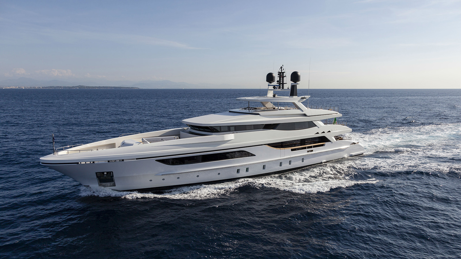 [M-DISPLACEMENT-SUPERYACHT-BY-BAGLIETTO]-11732-15.jpg