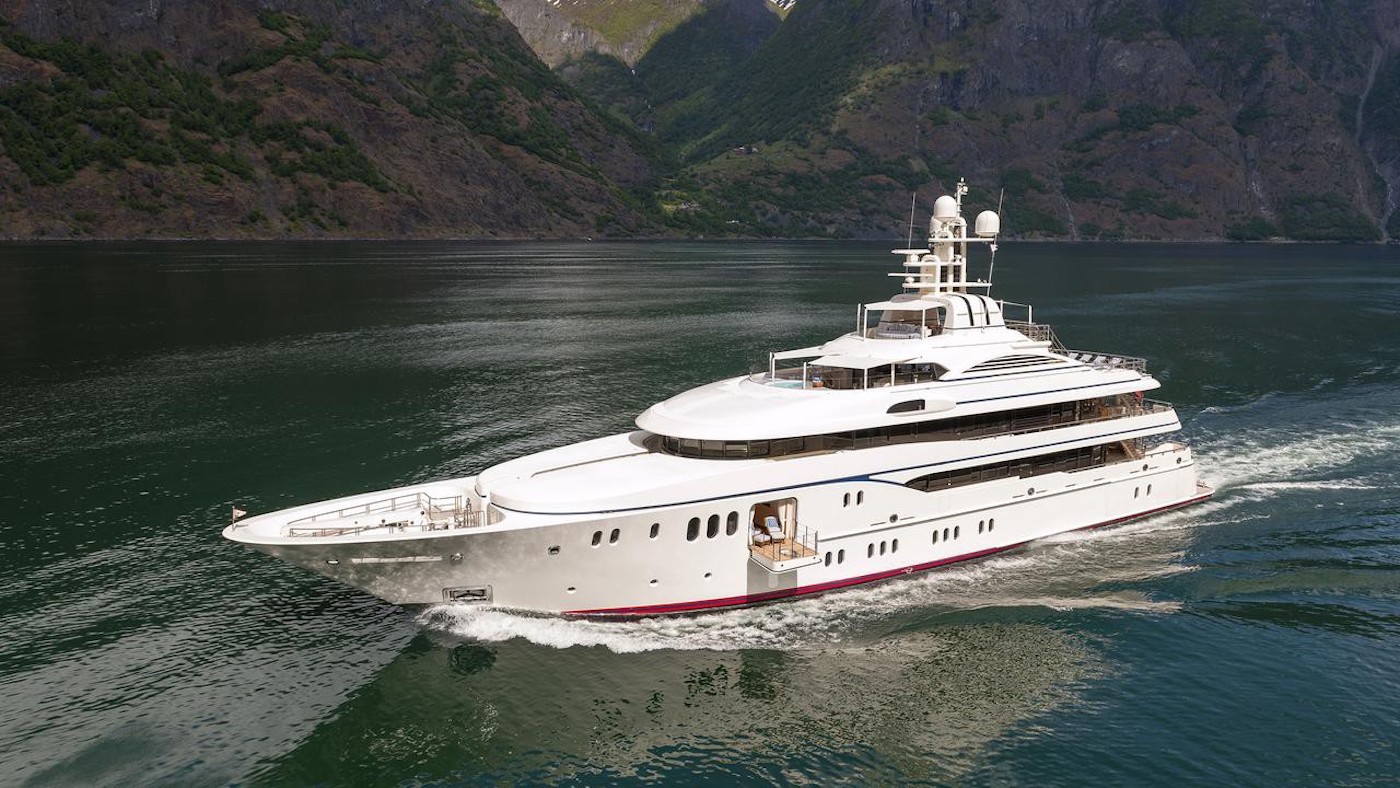 [M-FULL-CUSTOM-SUPERYACHT-BY-LURSSEN]-12397-39.jpg