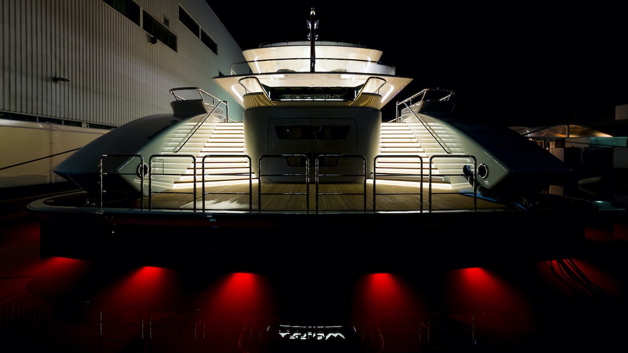 [M-FULLYCUSTOM-SUPERYACHT-BY-FEADSHIP]-13349-2.jpg