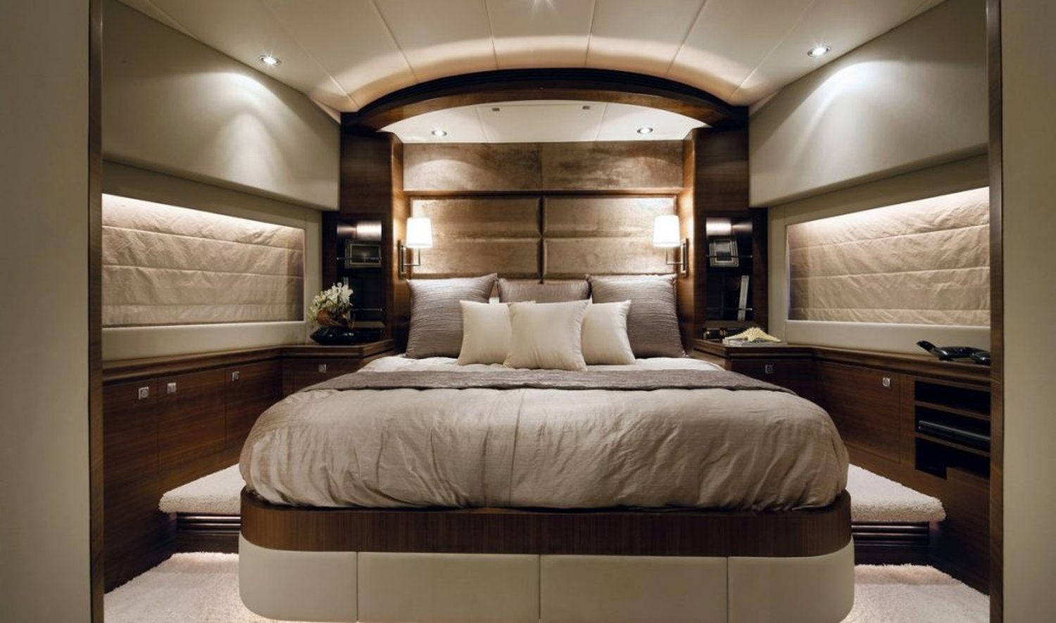 [M-HORIZON-SUPERYACHT-IN-THE-ZONE]-15659-11.jpg