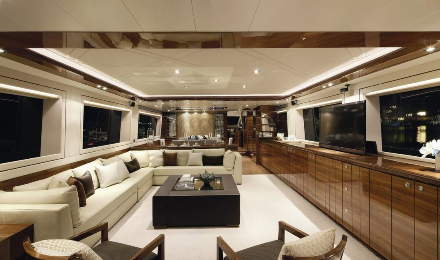 [M-HORIZON-SUPERYACHT-IN-THE-ZONE]-15659-3.jpg