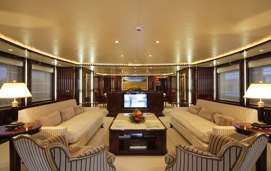 [M-LUXURY-CUSTOM-SUPERYACHT-BY-GOLDEN-YACHTS]-11916-11.jpg
