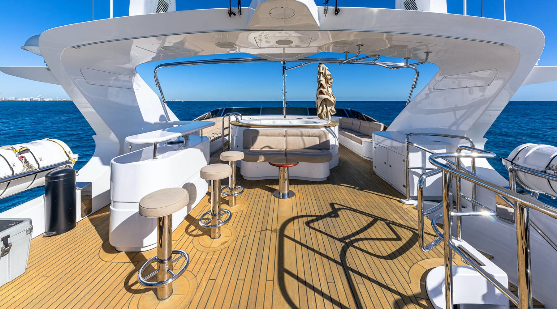 [M-LUXURY-MOTOR-YACHT]-14364-13.jpg
