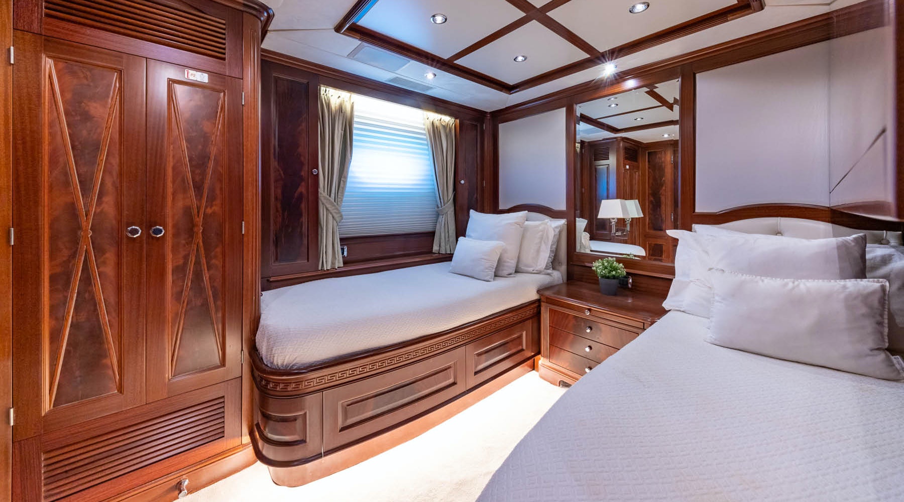 [M-LUXURY-MOTOR-YACHT]-14364-14.jpg