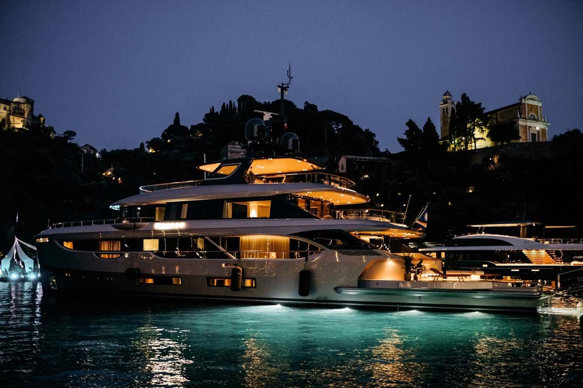 [M-LUXURY-SUPERYACHT-BY-BENETTI]-13488-5.jpg