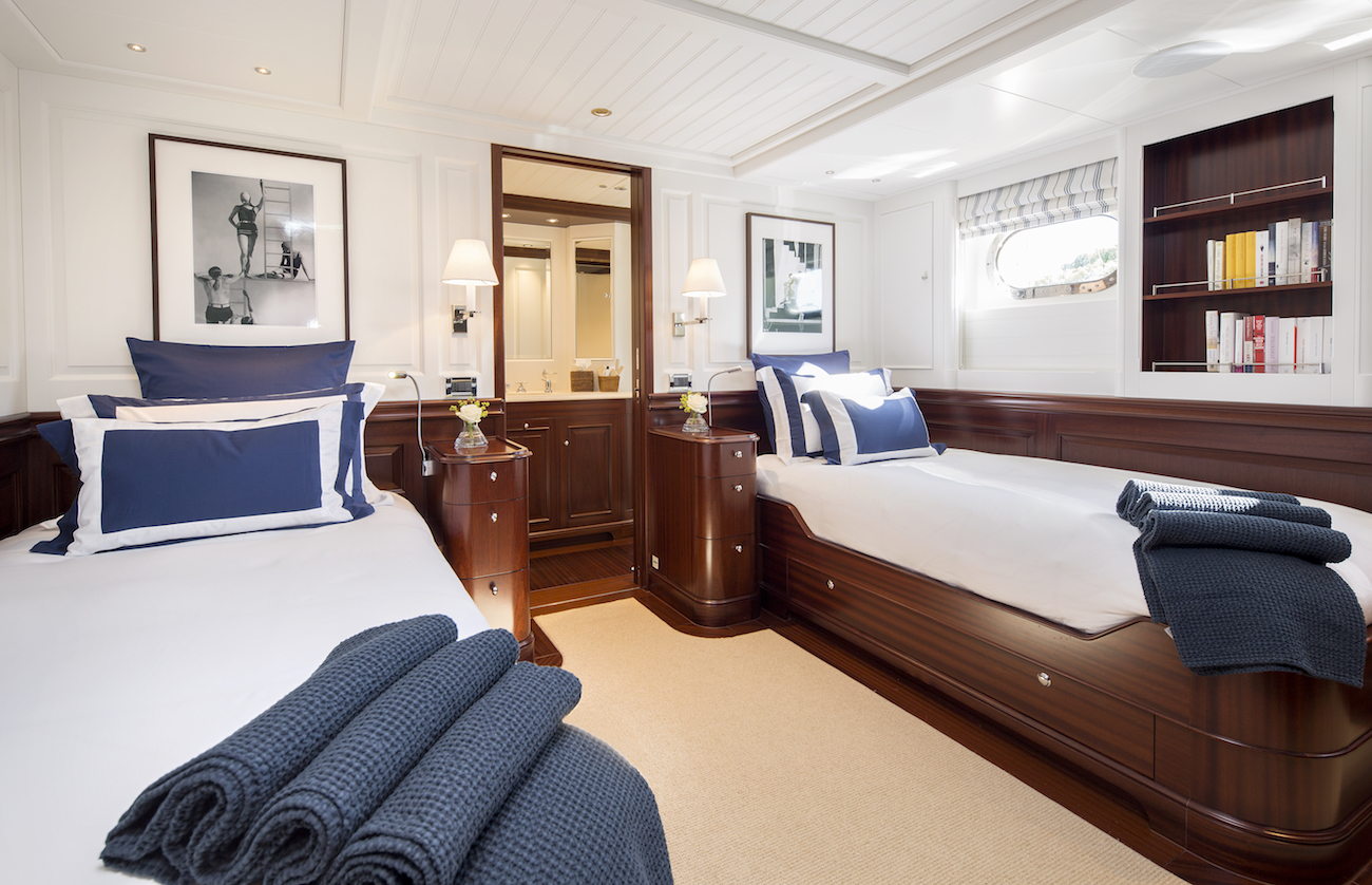 [M-LUXURY-SUPERYACHT-BY-HAKVOORT]-12080-3.jpg