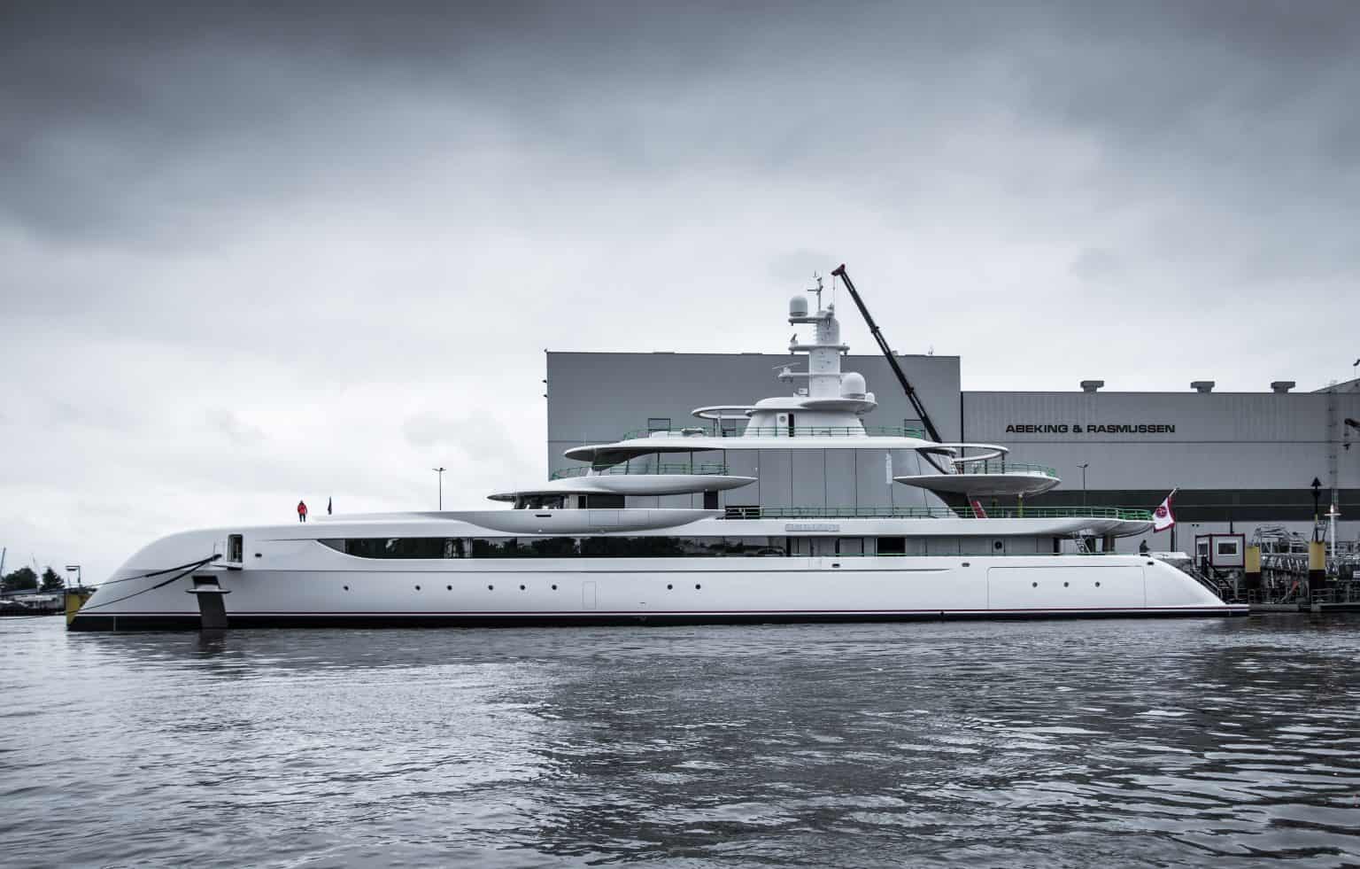[M-MODERN-CUSTOM-YACHT-BY-ABEKING--RASMUSSEN]-13420-23.jpg