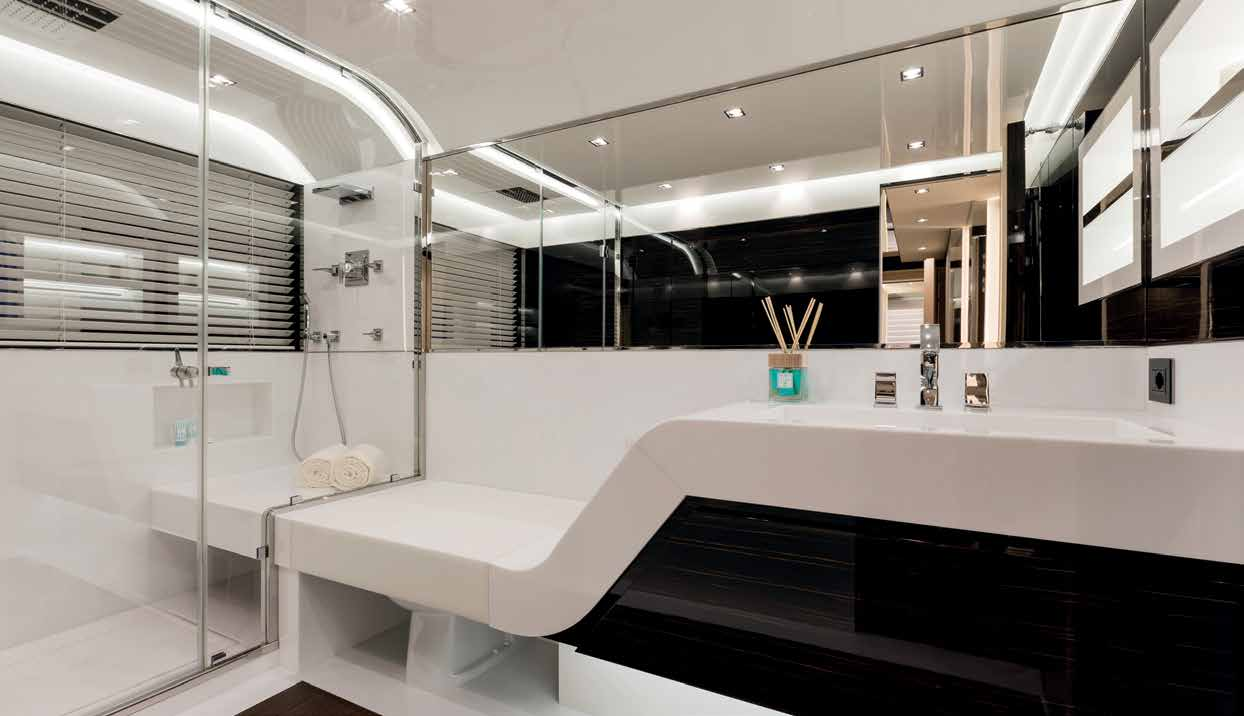 [M-MODERN-SUPERYACHT-BY-MANGUSTA-OVERMARINE]-13682-5.png
