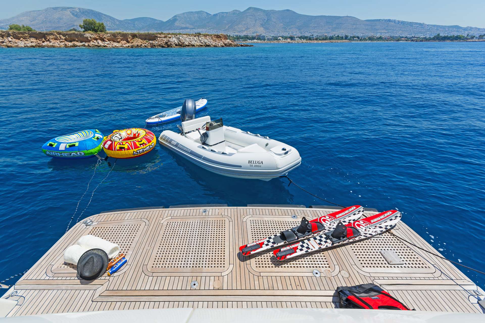 [M-MOTOR-YACHT-BELUGA]-11853-13.jpg
