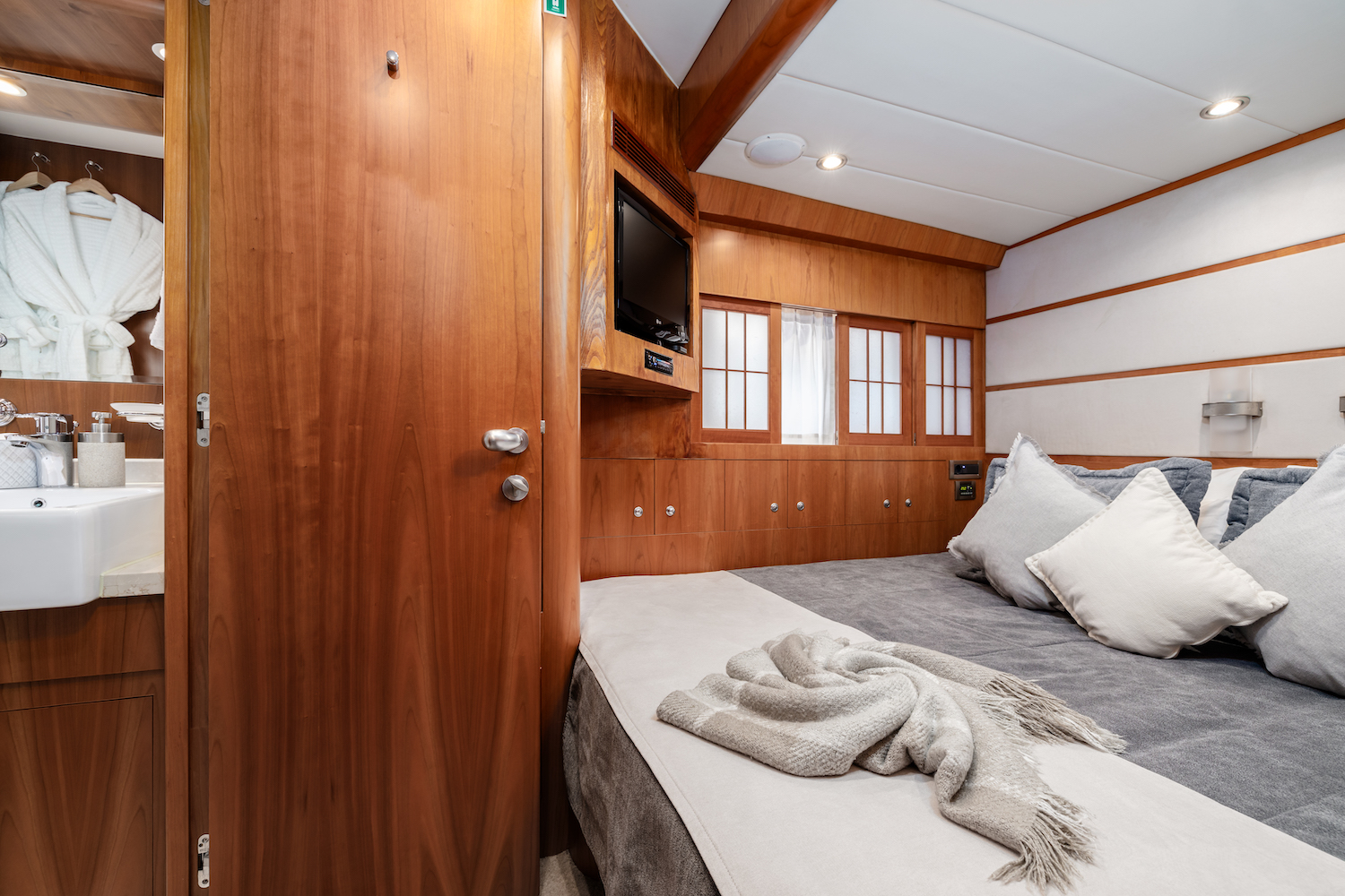 [MOTOR-YACHT-ANNABEL-II]-1470-33.jpg