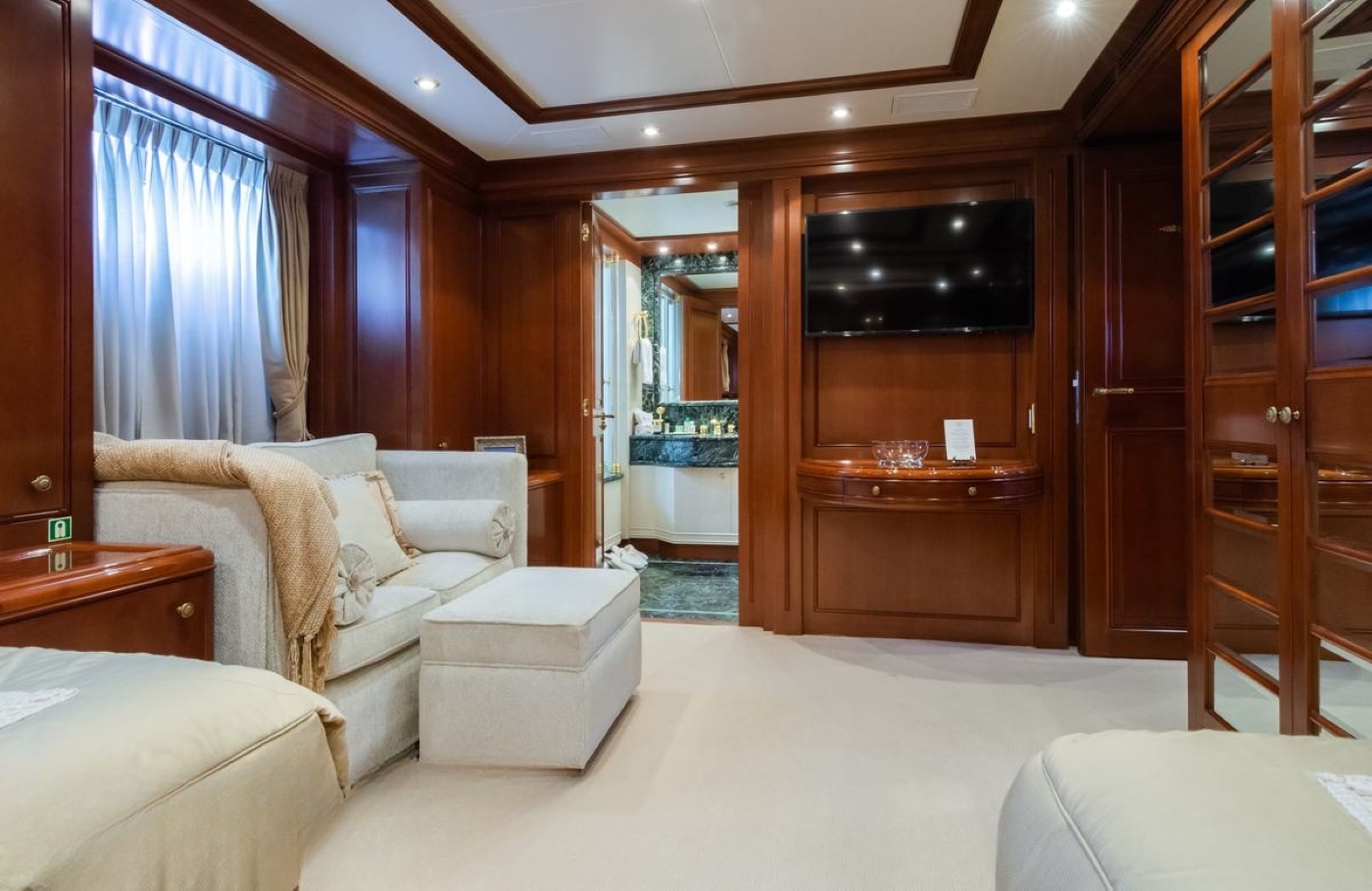 [MOTOR-YACHT-APOGEE]-1033-147.jpg