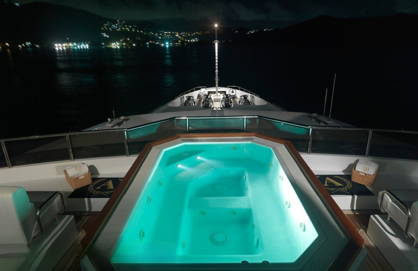 [MOTOR-YACHT-APOGEE]-1033-95.jpg