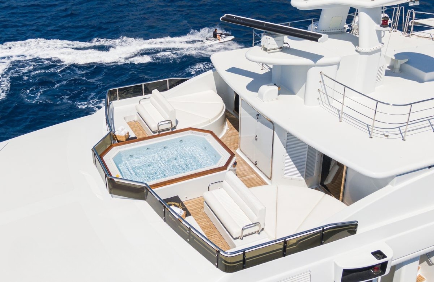 [MOTOR-YACHT-APOGEE]-1033-97.jpg
