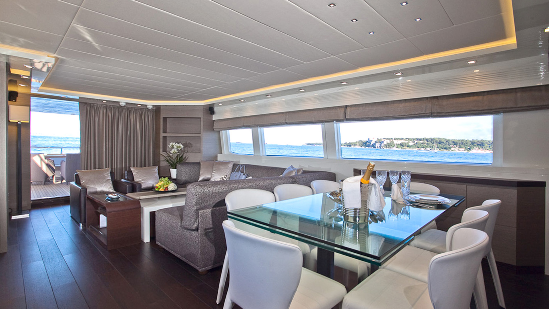 [MOTOR-YACHT-AUBREY]-11747-10.jpg
