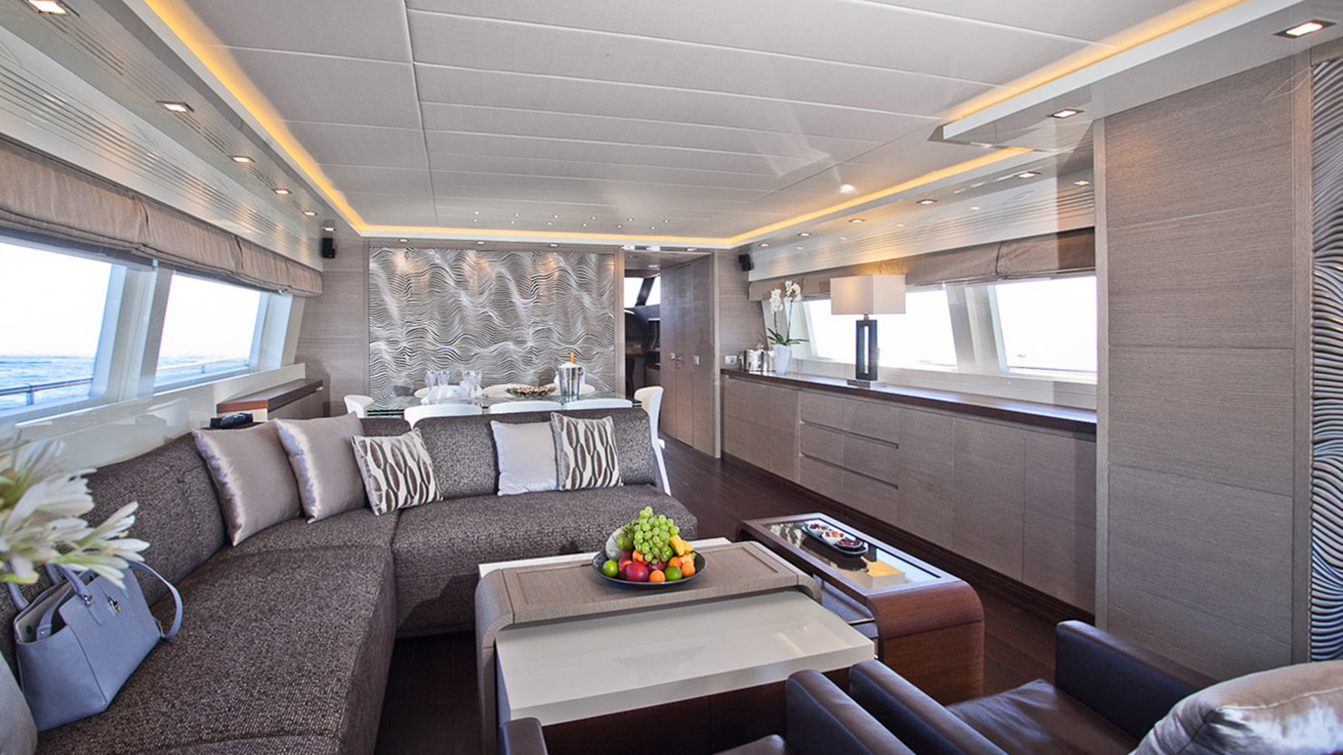 [MOTOR-YACHT-AUBREY]-11747-12.jpg