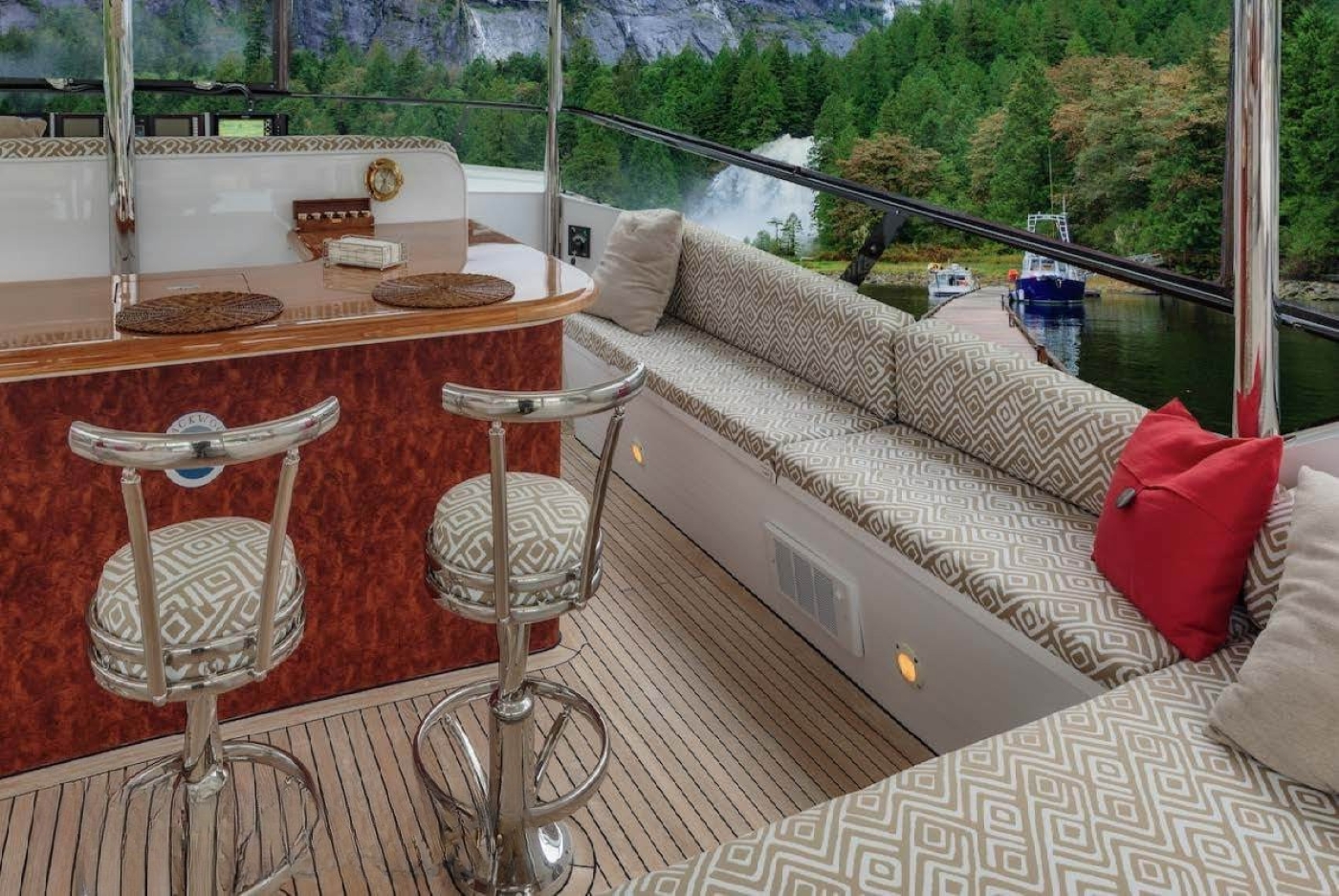[MOTOR-YACHT-BLACKWOOD-EX-SERENDIPITY-REWARD-POSTIVE-CARRY-KRANTZDRIFT-AND-RACHELLE-COPY]-15556-35.jpg