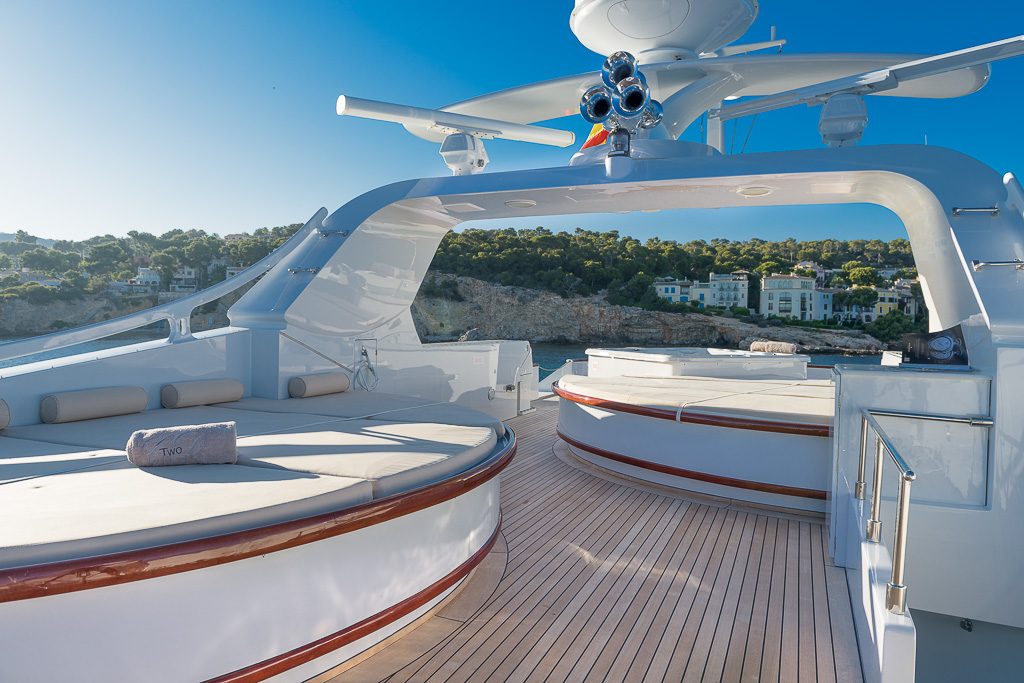 [MOTOR-YACHT-CD-TWO-EX-INDEPENDENT-OF-LONDON-COPY]-11772-10.jpg