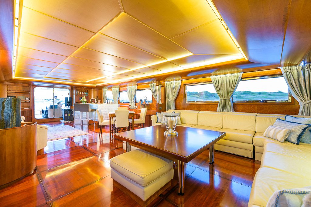 [MOTOR-YACHT-CD-TWO-EX-INDEPENDENT-OF-LONDON-COPY]-11772-22.jpg