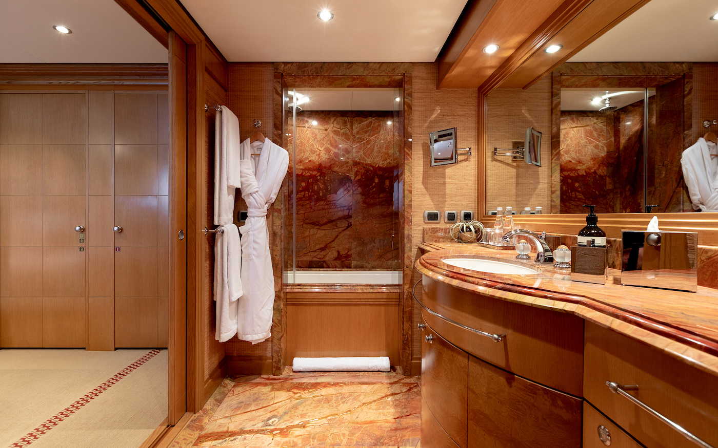 [MOTOR-YACHT-HELIOS]-1105-10.jpg