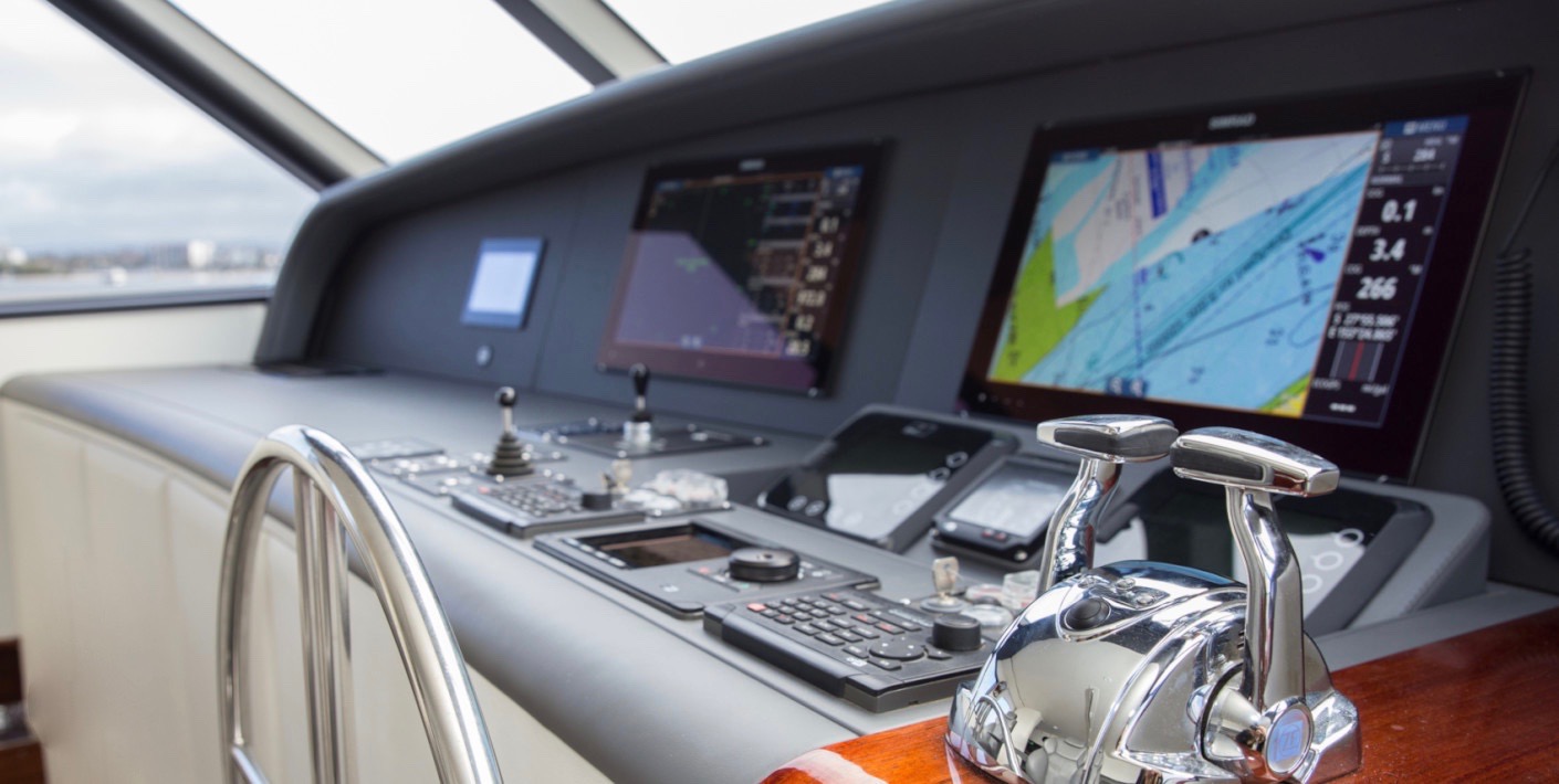 [MOTOR-YACHT-LAURA-J]-11605-11.jpg