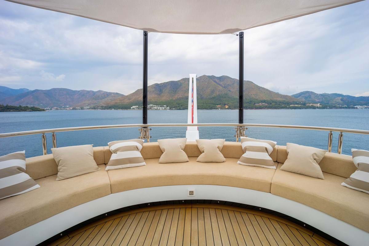 [MOTOR-YACHT-M-CMB-LUXURY-YACHT]-14808-21.jpg