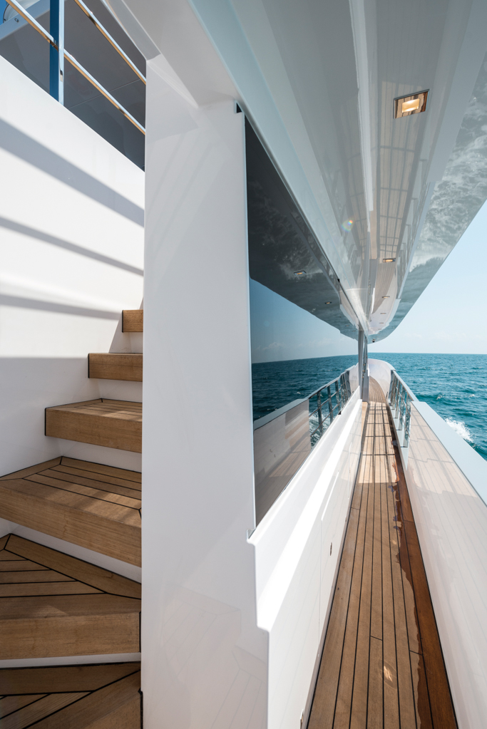 [MOTOR-YACHT-M-CUSTOM-ADMIRAL-SUPERYACHT]-13776-6.jpg